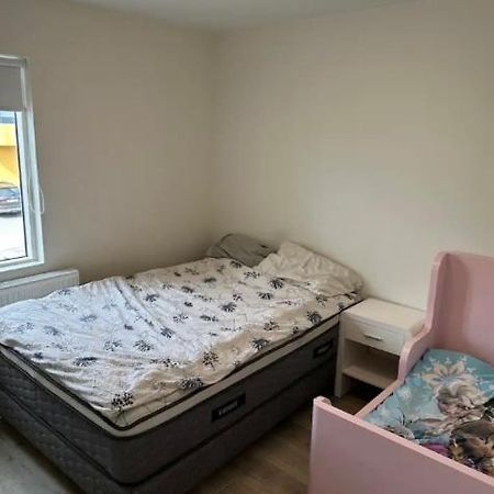Apartment Close To The Airport Кефлавик Экстерьер фото